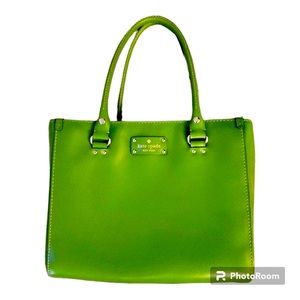 Beautiful Kelly Green Kate Spade ♠️ Bag. Rare.